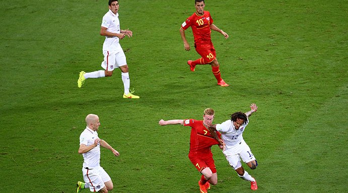 Belgium edge into quarter-finals after De Bruyne and Lukaku sink USA