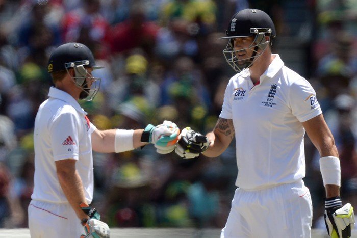 Ian Bell: Kevin Pietersen could still make England return 