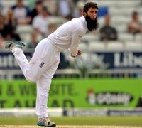 Moeen Ali must get more of a turn before England trust his Ashes spin