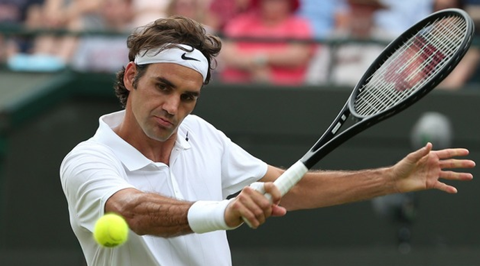 Roger Federer winds back the clock to beat David Ferrer in Cincinnati